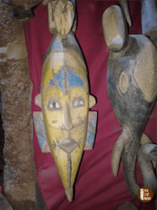 Masque africain décoratif – origine Côte d’Ivoire